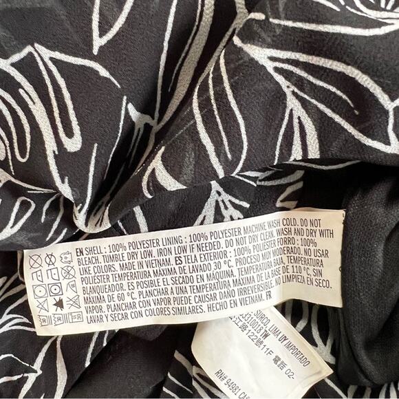 Forever 21 Women’s Black and White Drawstring Romper Sz L - Picture 6 of 12